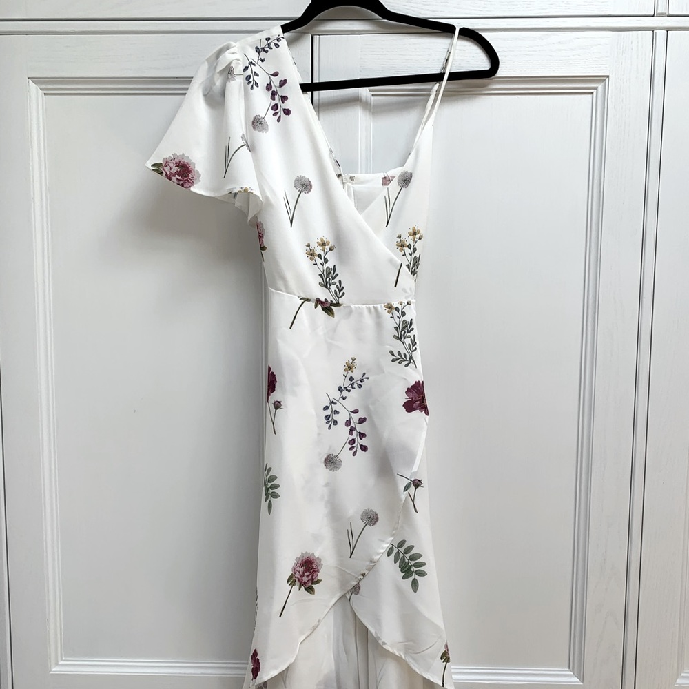 White flowery dress